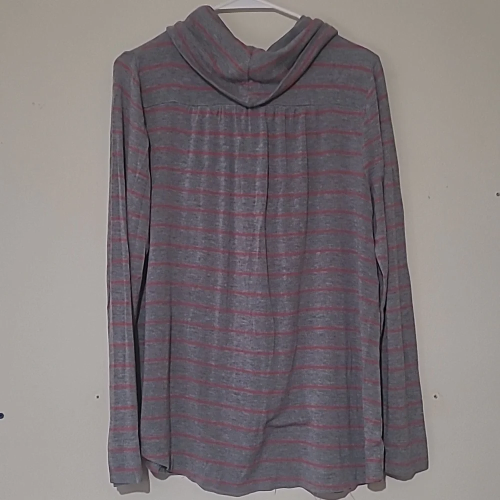 LOFT Women's Sweater in Gray and Coral Stripes - Picture 3 of 3